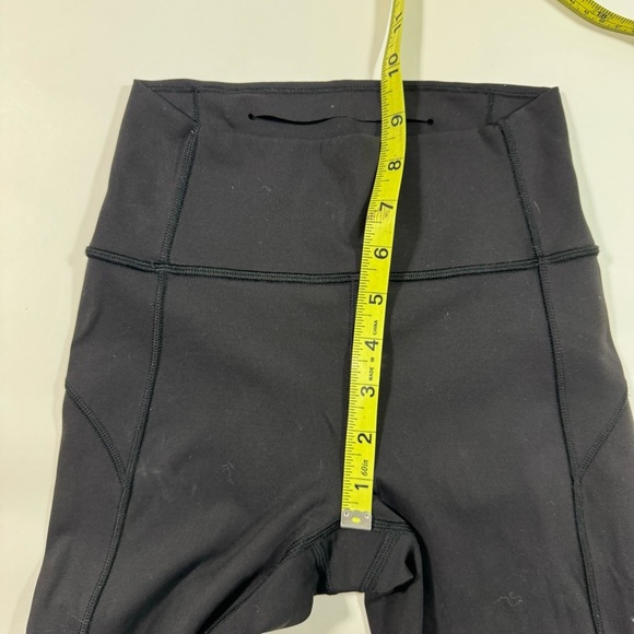 Lululemon In Movement Crop Legging 19 Inch Black Size 2 - Picture 3 of 6